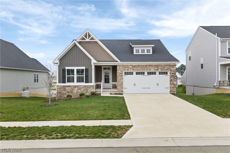 6811 Harrington Court Avenue, Canton, OH - Photo 2