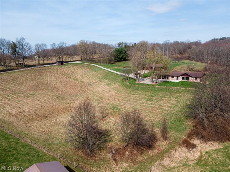 26140 Township Rd 37, Coshocton, OH - Photo 8