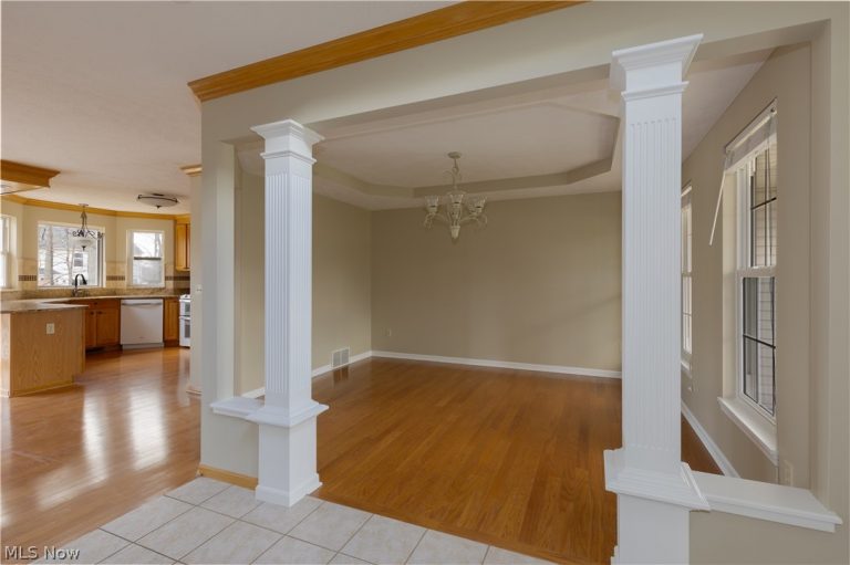 1201 Farmcote Circle, Medina, OH - Photo 5