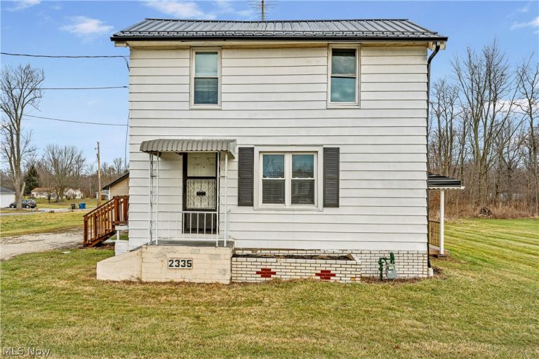 2335 Greensburg Road, North Canton, OH - Photo 2