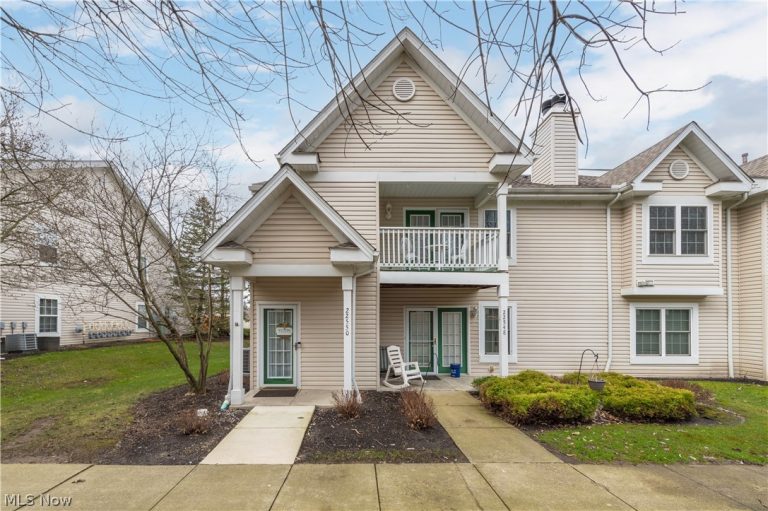 22550 Lenox Drive, Fairview Park, OH - Photo 2