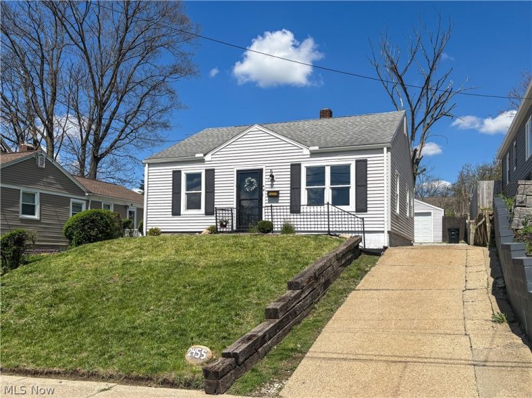 2455 Albrecht Avenue, Akron, OH, 44312