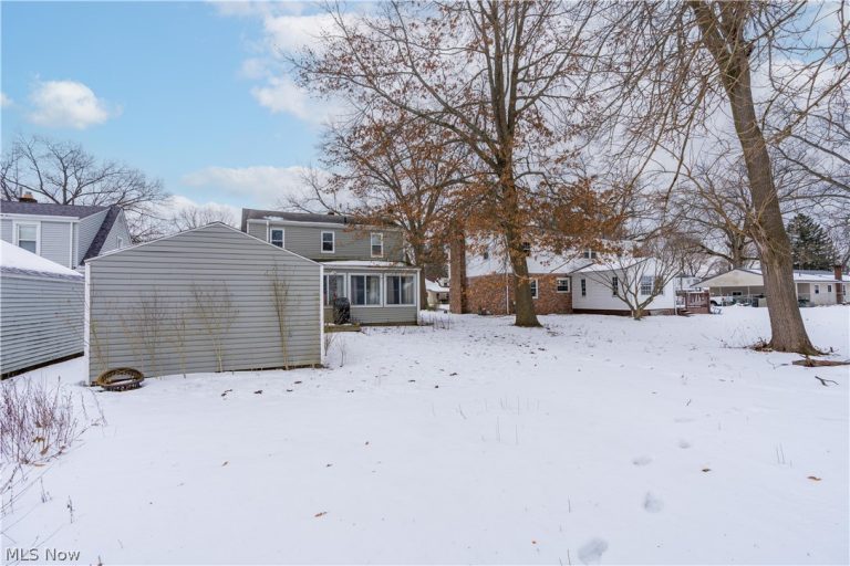 228 Hawk Avenue, Akron, OH - Photo 5