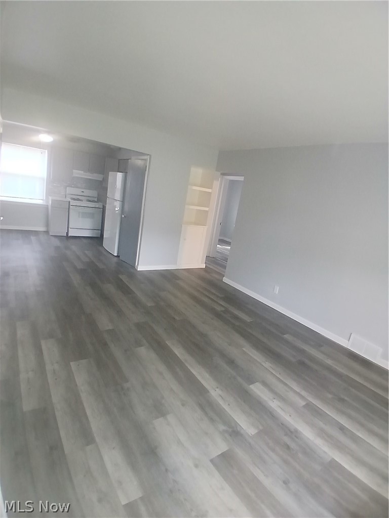 5247 Old Oxford Lane #2, Youngstown, OH - Photo 2