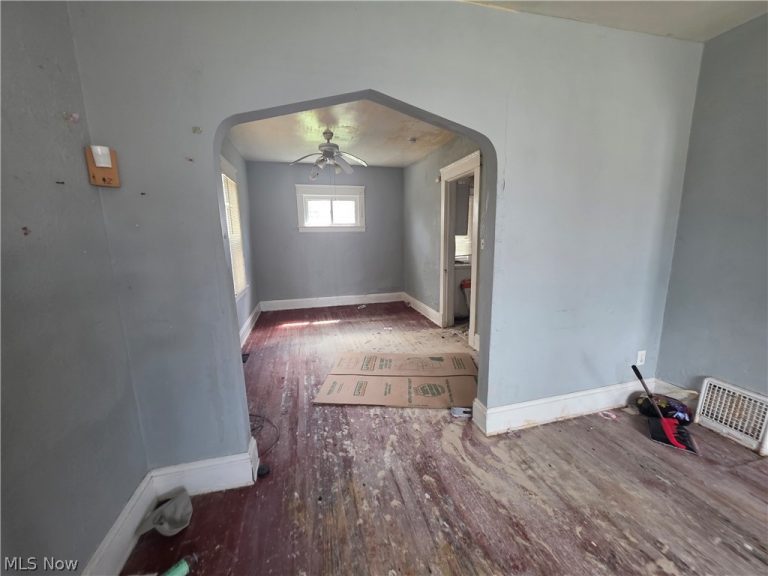 13116 Harvard Avenue, Cleveland, OH - Photo 5