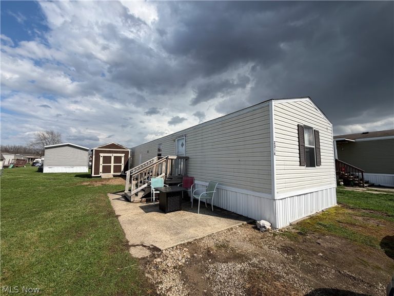 2316 Deerfield Drive, Deerfield, OH, 44411