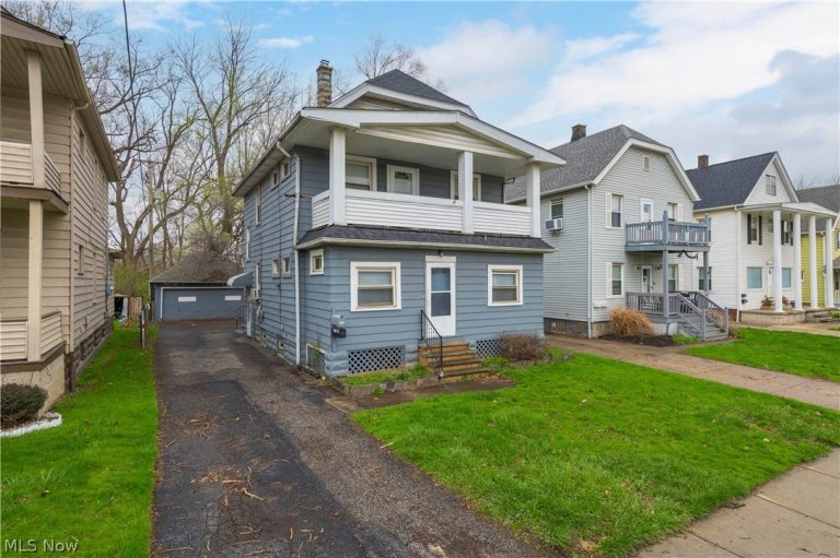 4004 52nd Street, Newburgh Heights, OH - Photo 2