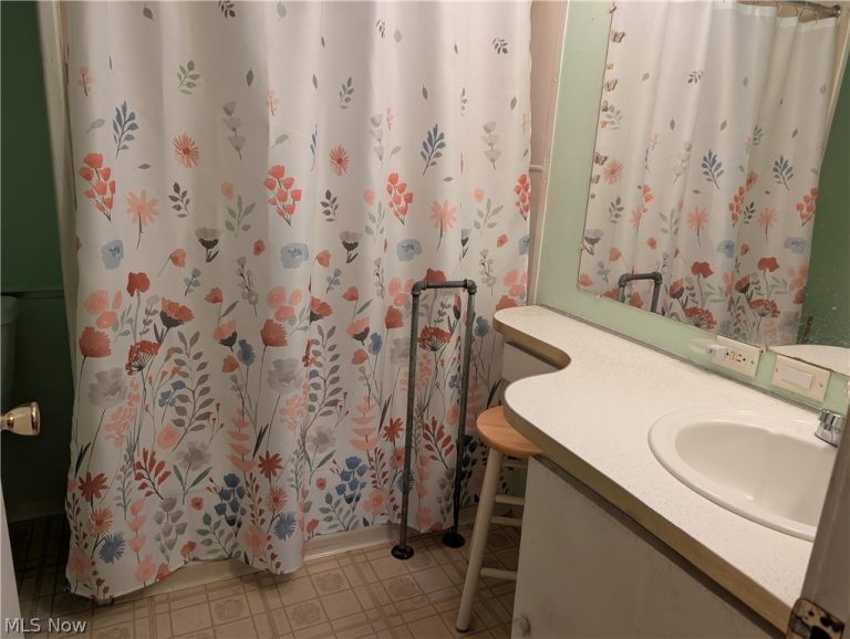 45804 Yeager Drive, East Liverpool, OH - Photo 6
