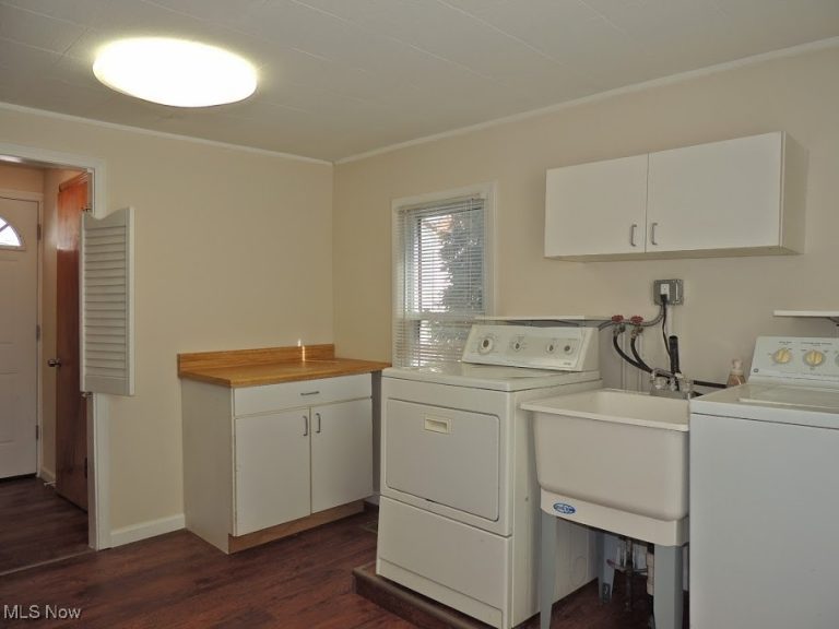 23781 Columbus Road, Bedford Heights, OH - Photo 3