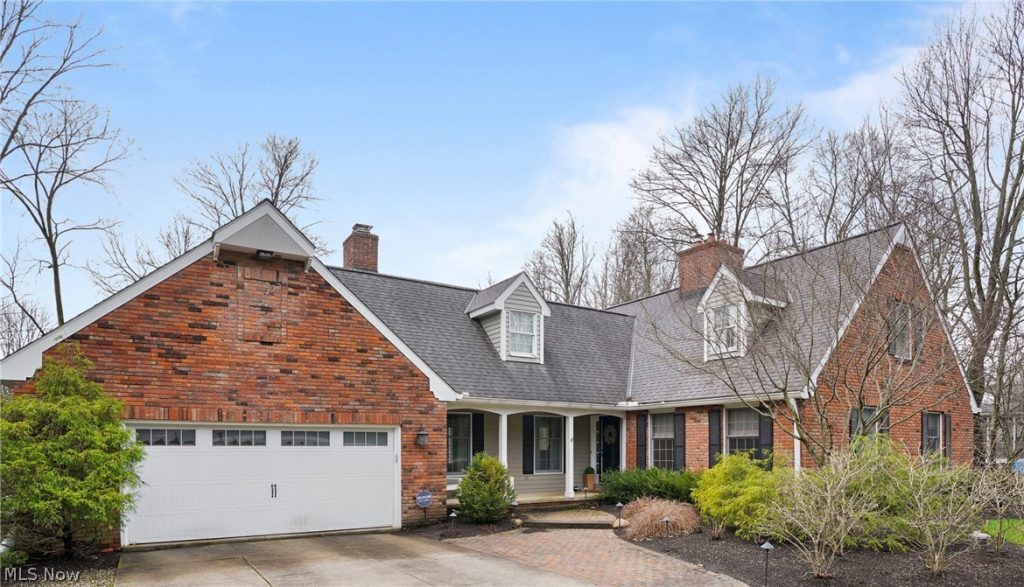 2270 Edgeview Drive, Hudson, OH