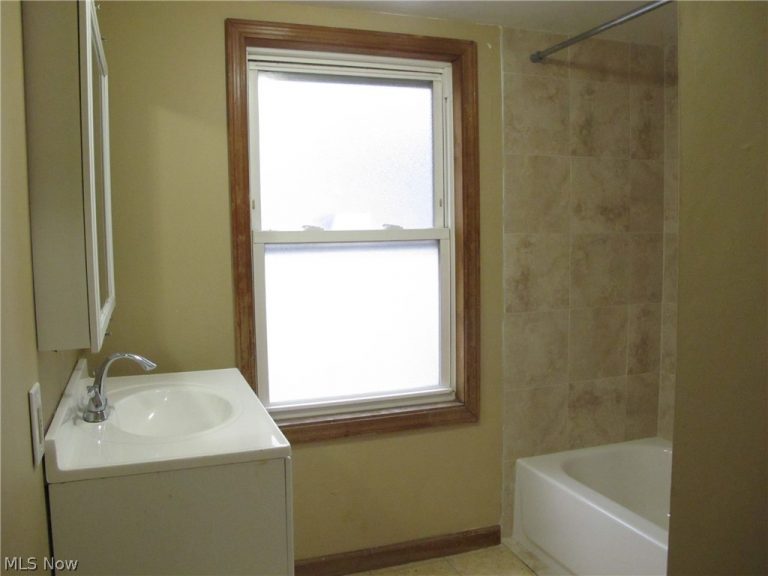 6301 Denison Avenue, Cleveland, OH - Photo 4