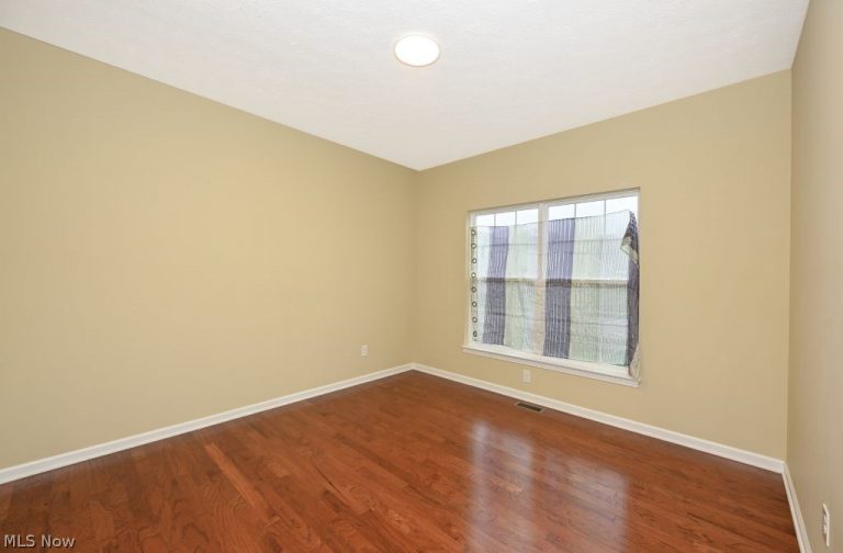 3784 Firethorn Drive, Aurora, OH - Photo 5