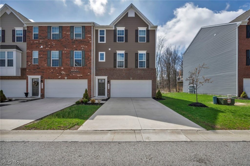 34566 Ethan Way, Willoughby, OH