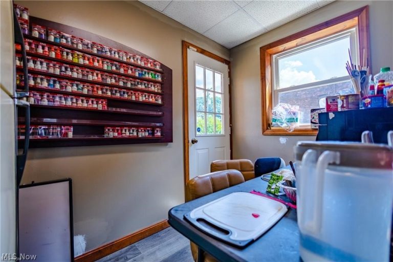 1028 Main Street, Follansbee, WV - Photo 8