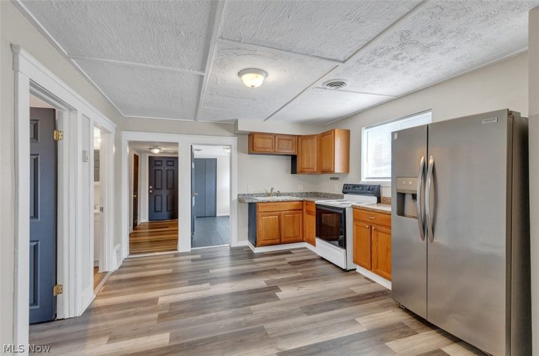 3279 44th Street, Cleveland, OH - Photo 3