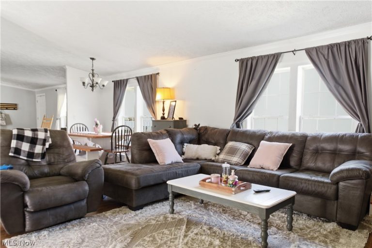 898 Longshadow Drive, Roaming Shores, OH - Photo 4