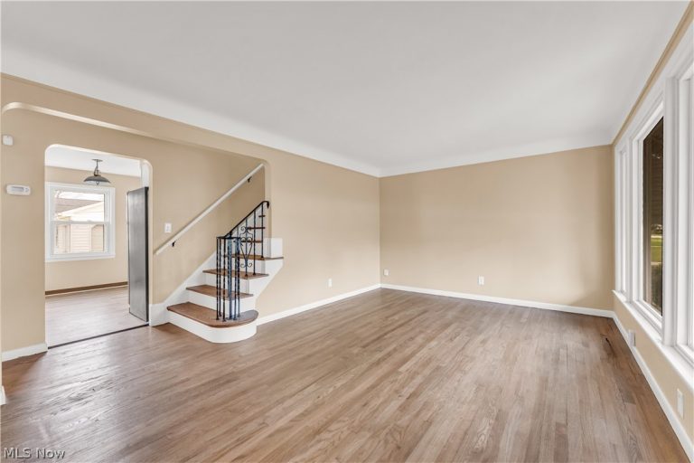 655 240th Street, Euclid, OH - Photo 4