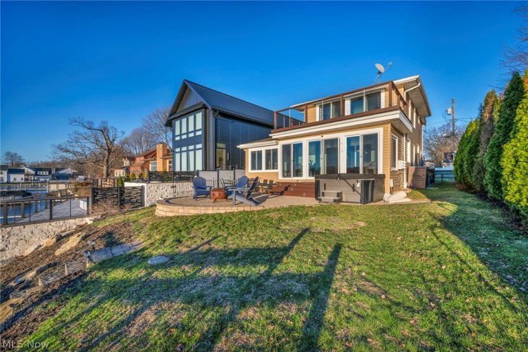 4786 Bickford Avenue, Akron, OH - Photo 8