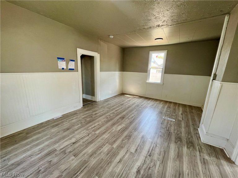 4212 Apple Avenue, Cleveland, OH - Photo 3