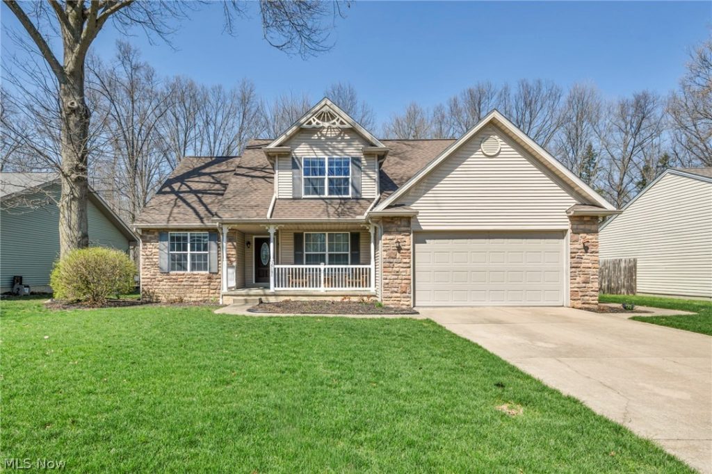 39896 Hope Court, Elyria, OH