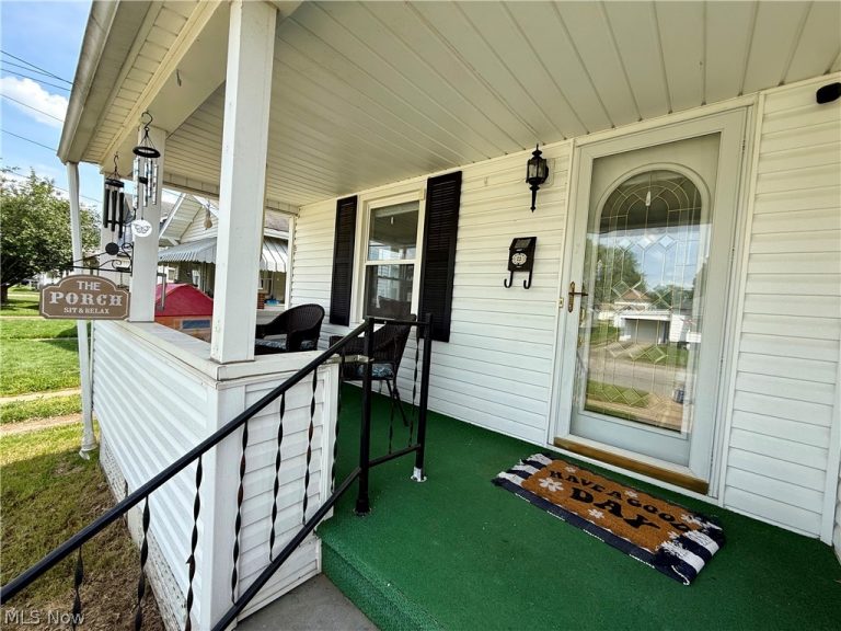 802 28th Street, Vienna, WV - Photo 4