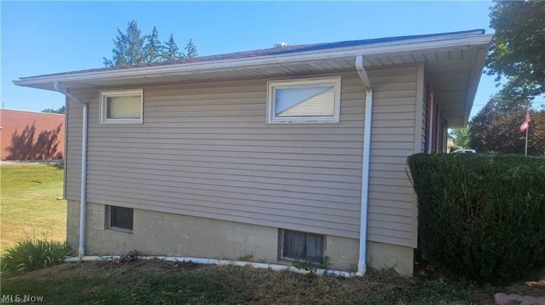 2312 Eastmoor, Cambridge, OH - Photo 5