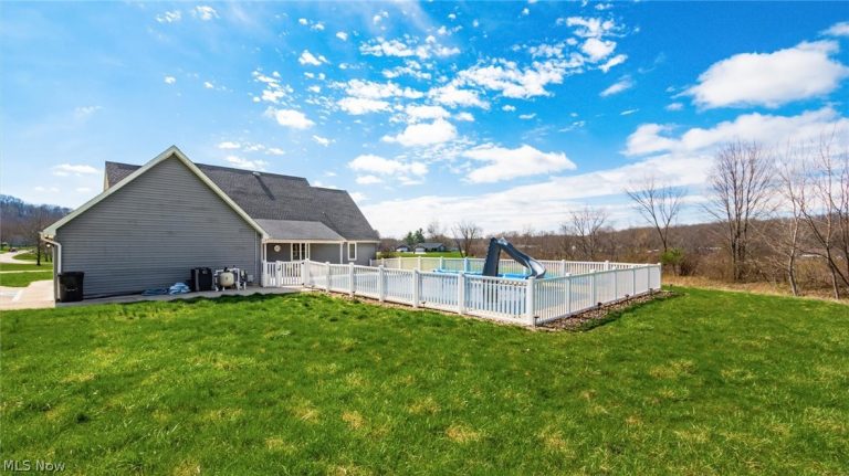 2435 Freedom Lane, Zanesville, OH - Photo 6