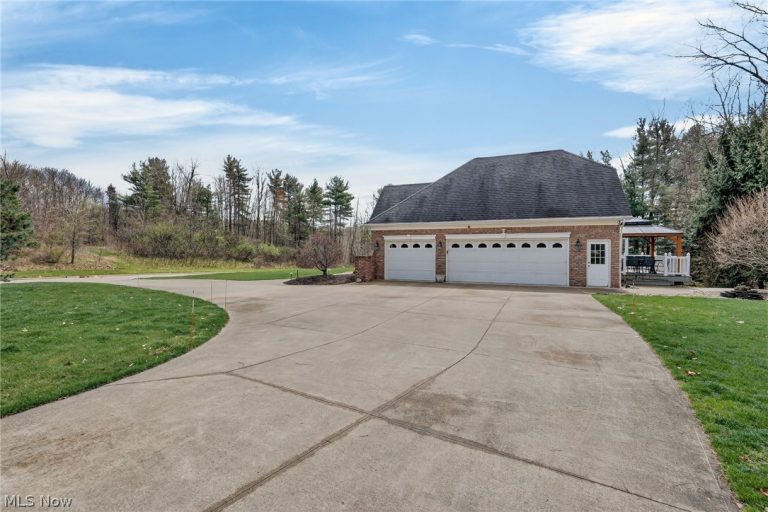5502 Deer Pines Drive, Clinton, OH - Photo 8