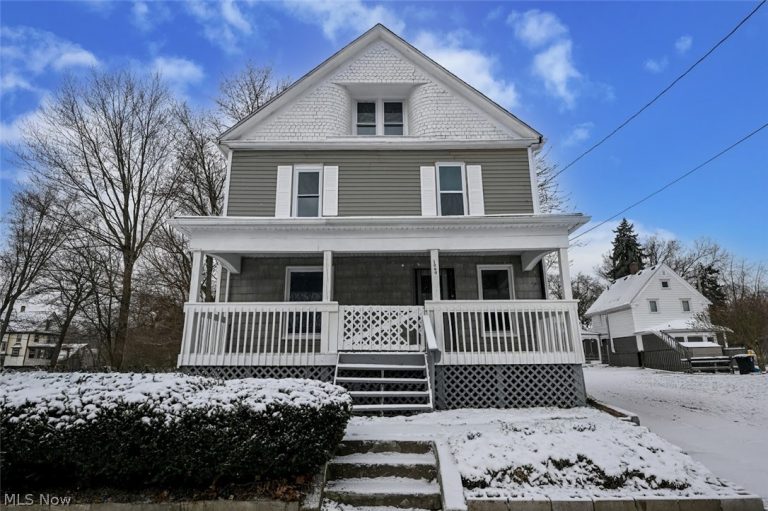 1060 Yale Street, Akron, OH, 44301