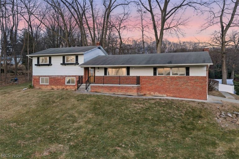 11121 Lafayette Drive, Canal Fulton, OH - Photo 3