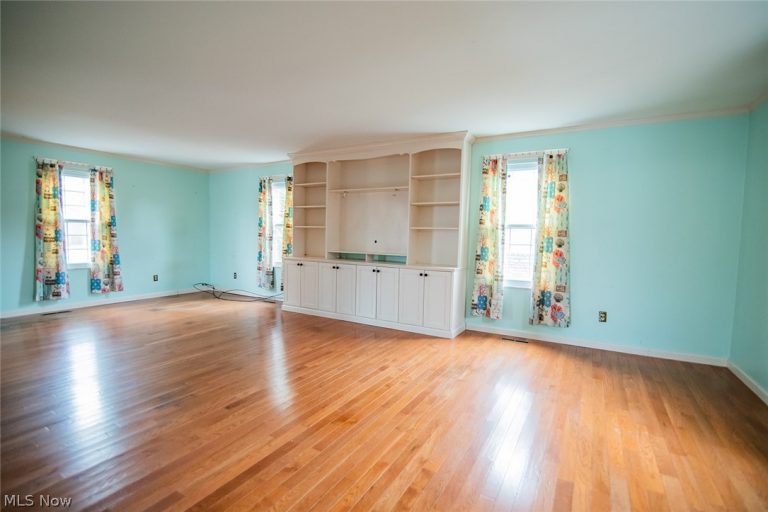 32 Ashwood Place, Vienna, WV - Photo 6