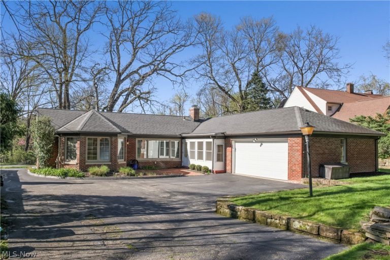 3127 Highland Drive, Silver Lake, OH - Photo 4