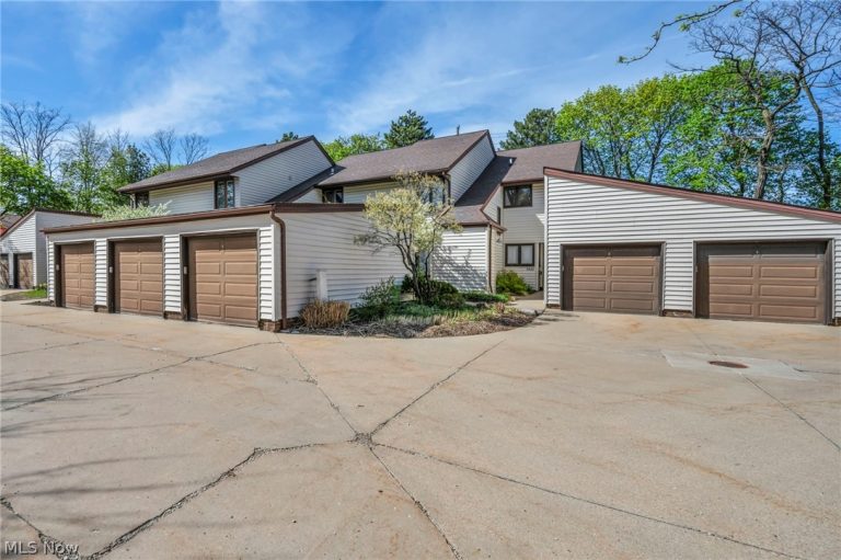 3432 Mayfield Road, Cleveland Heights, OH - Photo 4