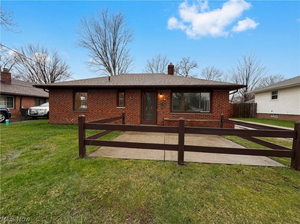 4506 Silverdale Road, North Olmsted, OH