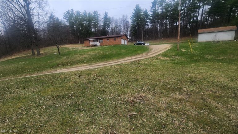 52708 Township Road 170, Fresno, OH - Photo 2
