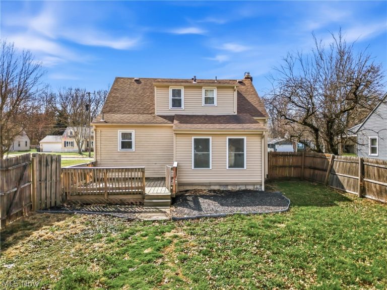 2138 Hermosa Drive, Youngstown, OH - Photo 4