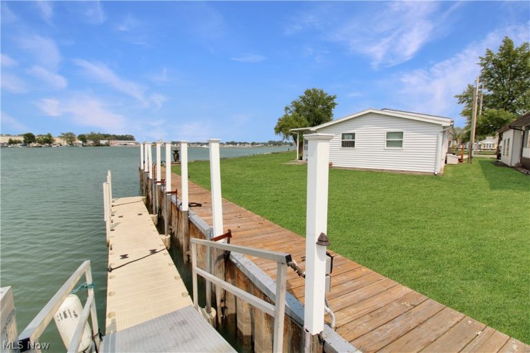 1660 Compass Avenue, Port Clinton, OH - Photo 3