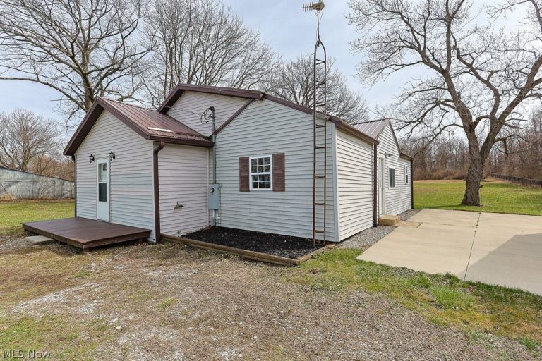 250 Woodlawn Avenue, Norwalk, OH - Photo 3