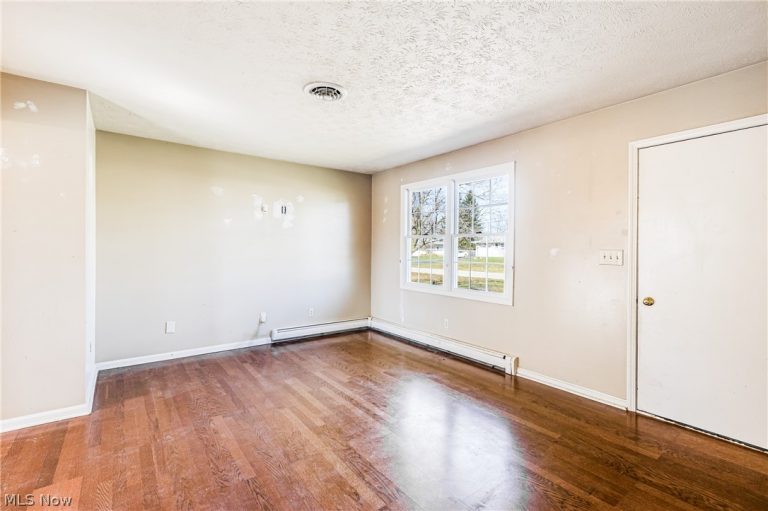 125 Bittersweet Drive, Columbiana, OH - Photo 3