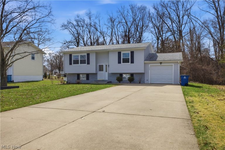 1764 Dumont Drive, Mineral Ridge, OH, 44440
