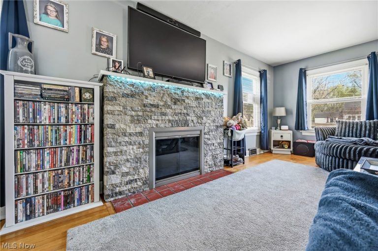 7202 Sheldon Avenue, Youngstown, OH - Photo 8