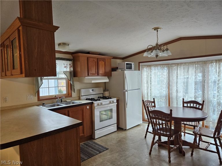 45 Hyland, Akron, OH - Photo 4