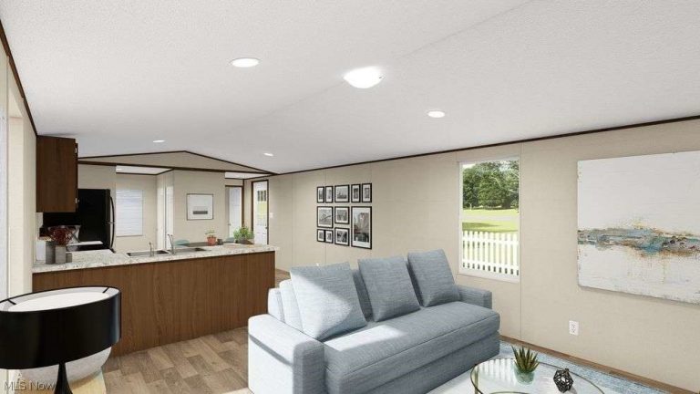 1275 Norton Avenue #H4, Barberton, OH - Photo 2