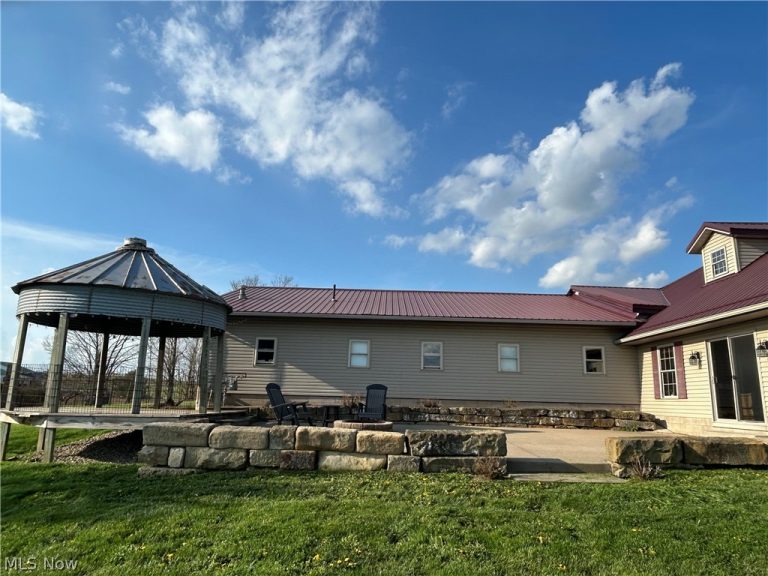 6050 Township Road 606, Fredericksburg, OH - Photo 8