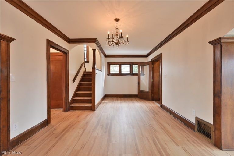 2163 Waterbury Road, Lakewood, OH - Photo 6