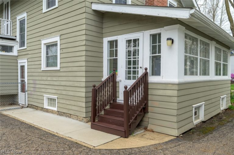 245 Freedom Street, Ravenna, OH - Photo 6