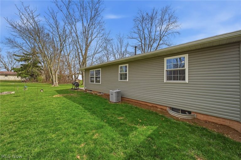 6101 Skylark Street, Canton, OH - Photo 3