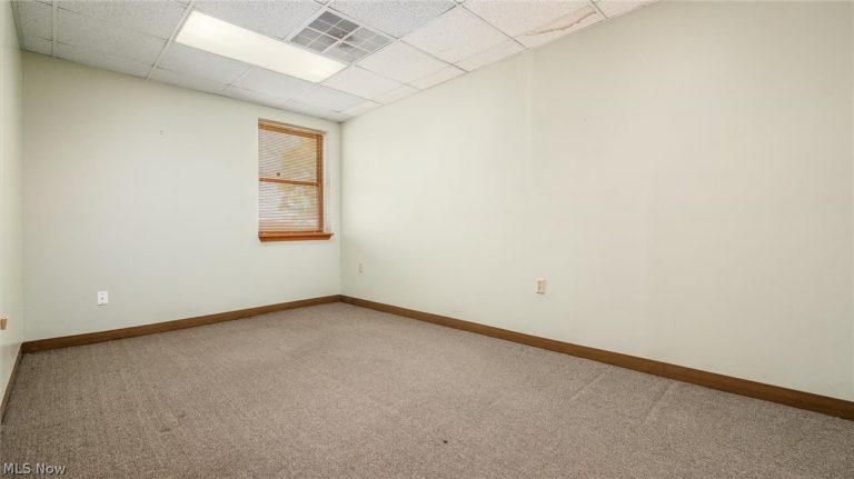 927 Wheeling Avenue #305-310, Cambridge, OH - Photo 4