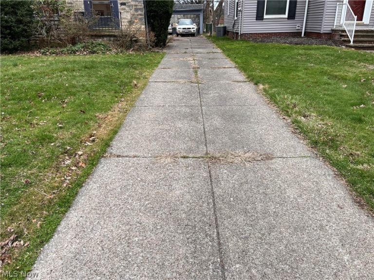 3752 Lowell Road, Cleveland Heights, OH - Photo 4