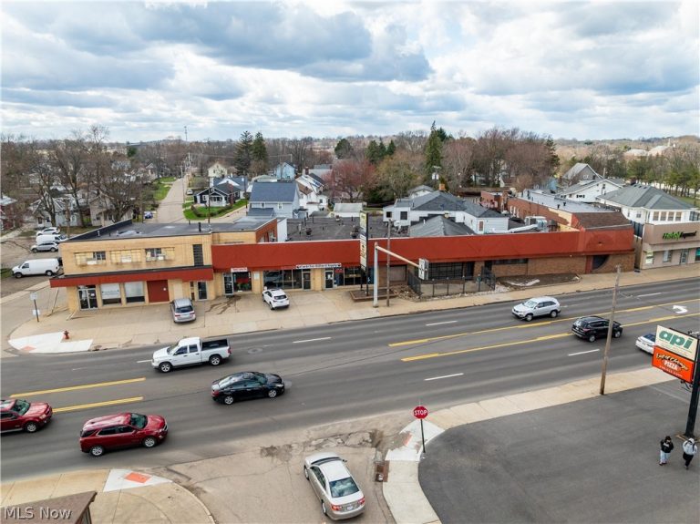 2729 Cleveland Avenue, Canton, OH - Photo 3